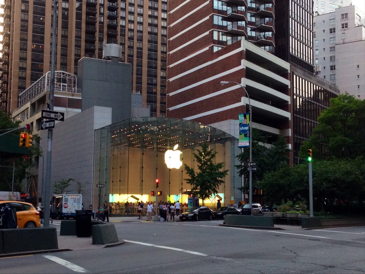 Photo of Apple Store in New York City, New York, United States - 1 Picture of Point of interest, Establishment, Store, Electronics store