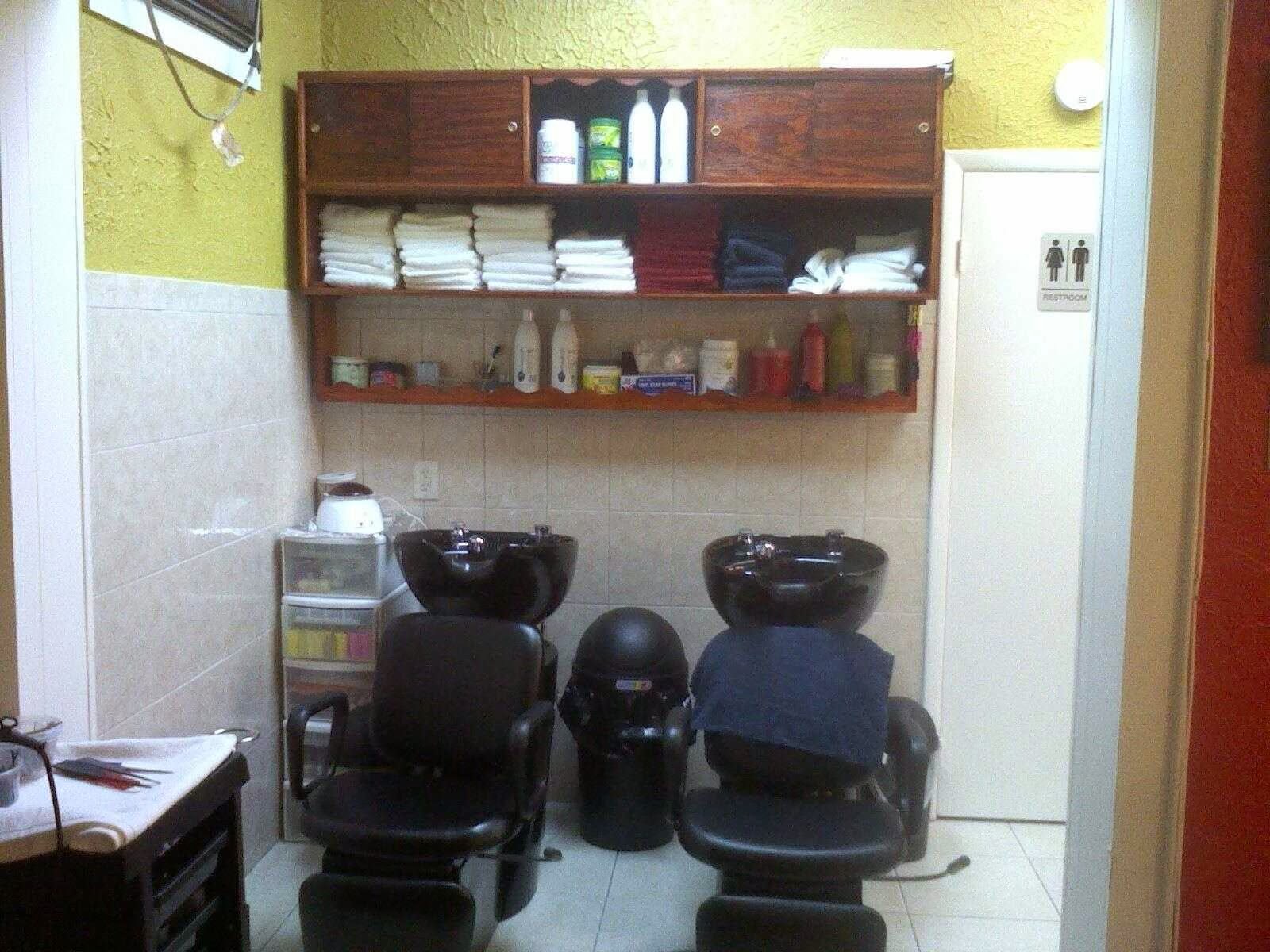 Photo of Alexa's DominicanStyle Salon in Port Reading City, New Jersey, United States - 3 Picture of Point of interest, Establishment, Health, Beauty salon, Hair care