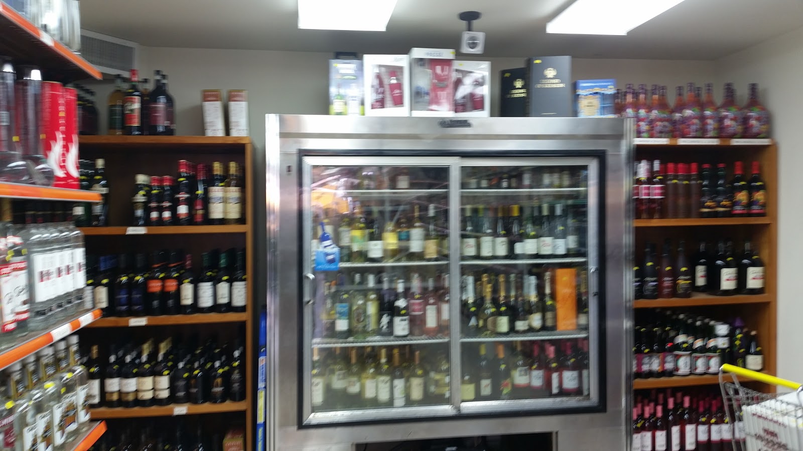 Photo of Peninsula Wines & Liquors in Woodmere City, New York, United States - 2 Picture of Point of interest, Establishment, Store, Liquor store