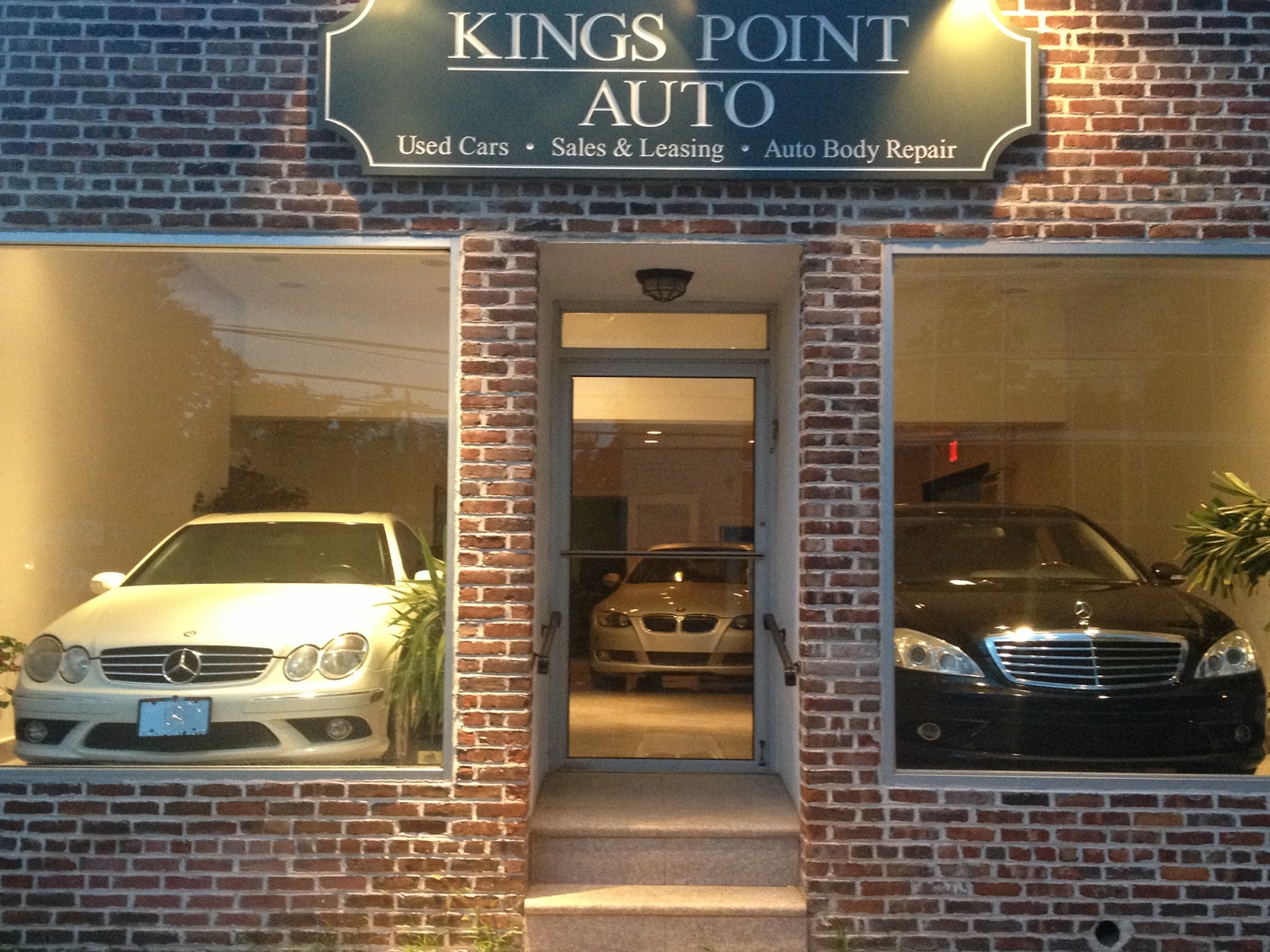 Photo of Kings Point Auto in Great Neck City, New York, United States - 3 Picture of Point of interest, Establishment, Car dealer, Store, Car repair