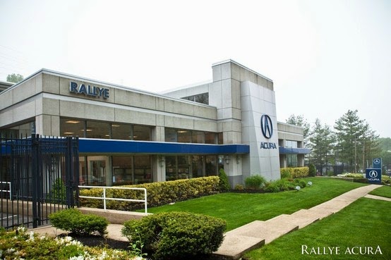 Photo of Rallye Acura in Roslyn City, New York, United States - 2 Picture of Point of interest, Establishment, Car dealer, Store