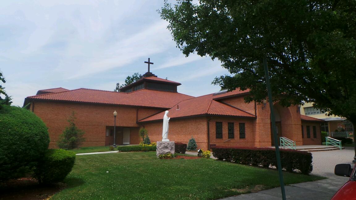 Photo of Holy Rosary Church in Staten Island City, New York, United States - 1 Picture of Point of interest, Establishment, Church, Place of worship