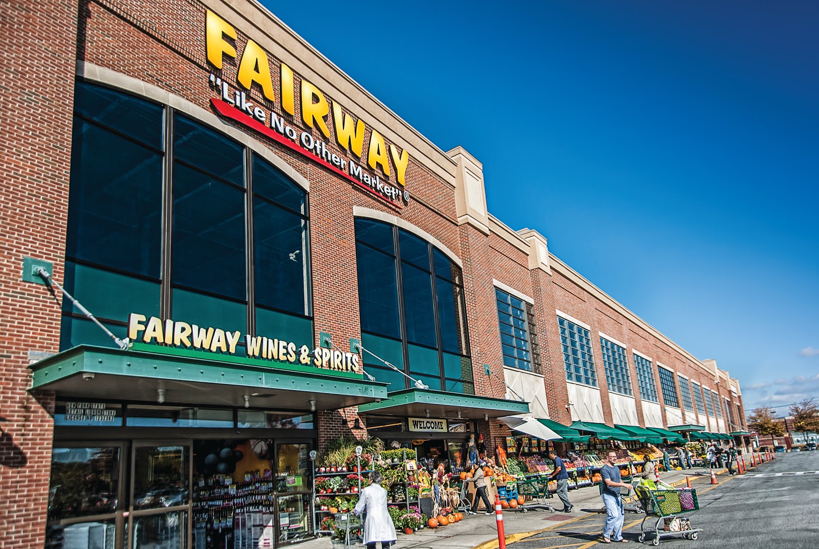 Photo of Fairway Market Pelham in Pelham City, New York, United States - 1 Picture of Food, Point of interest, Establishment, Store, Grocery or supermarket, Cafe