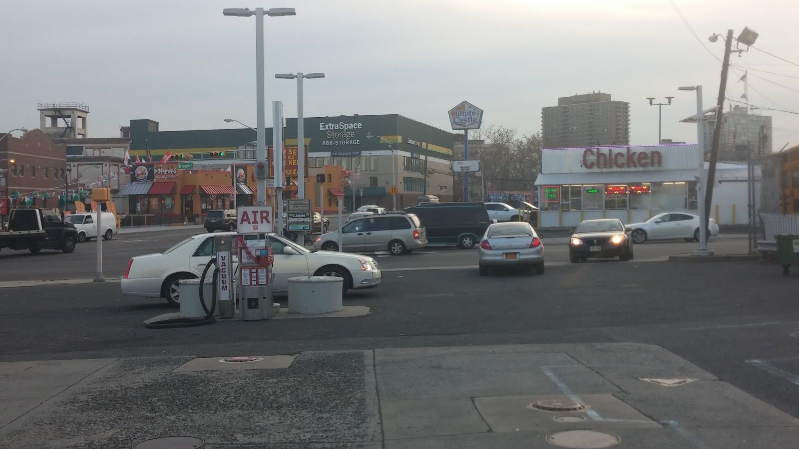 Photo of White Castle in Newark City, New Jersey, United States - 1 Picture of Restaurant, Food, Point of interest, Establishment