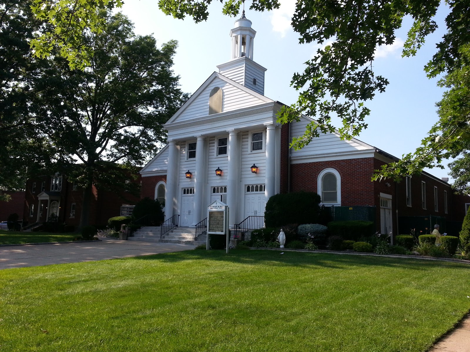 Photo of St. Vincent De Paul Syro-Malankara Catholic Church in Elmont City, New York, United States - 1 Picture of Point of interest, Establishment, Church, Place of worship