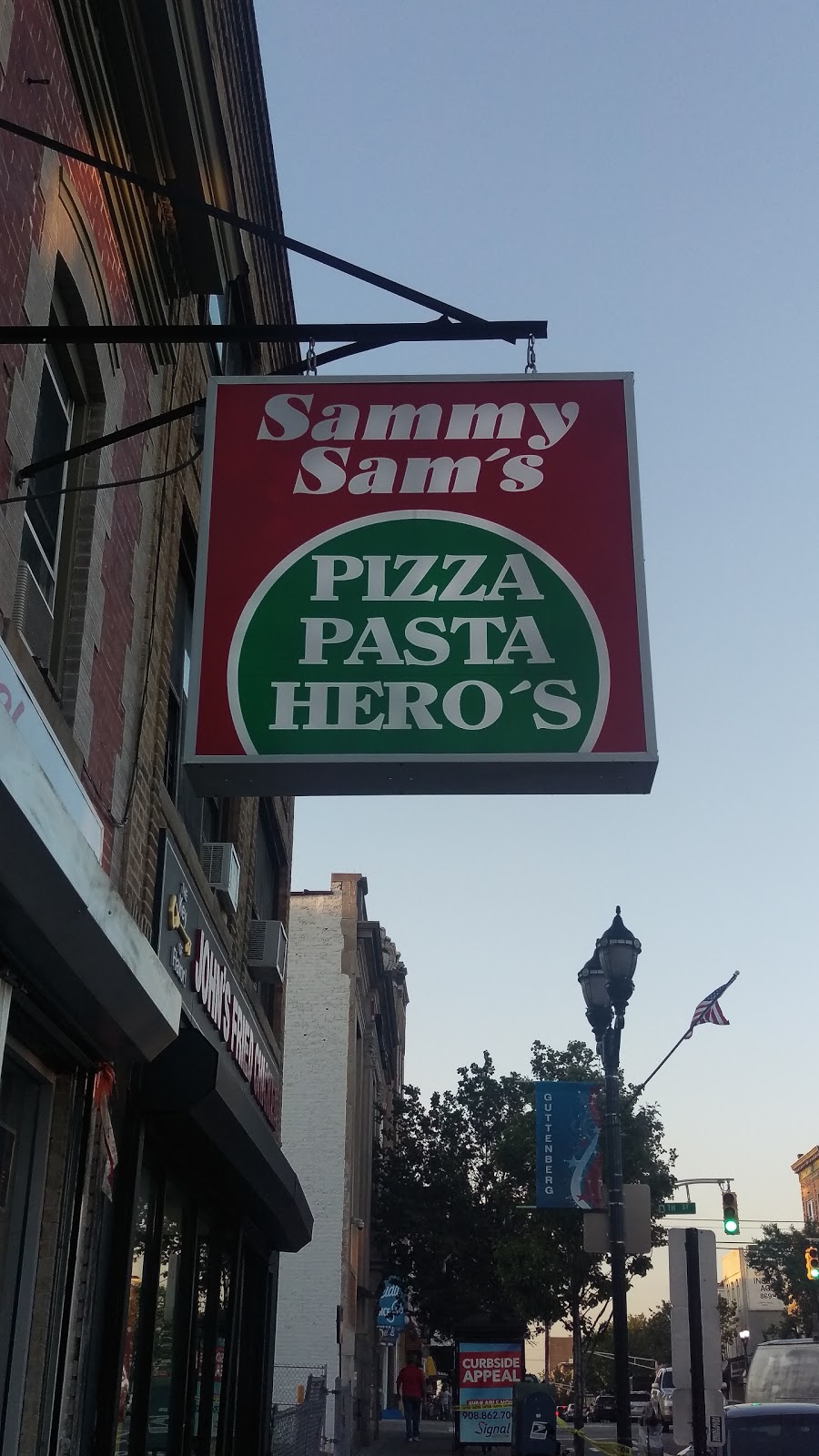 Photo of Sammy Sam's Pizza in Guttenberg City, New Jersey, United States - 2 Picture of Restaurant, Food, Point of interest, Establishment
