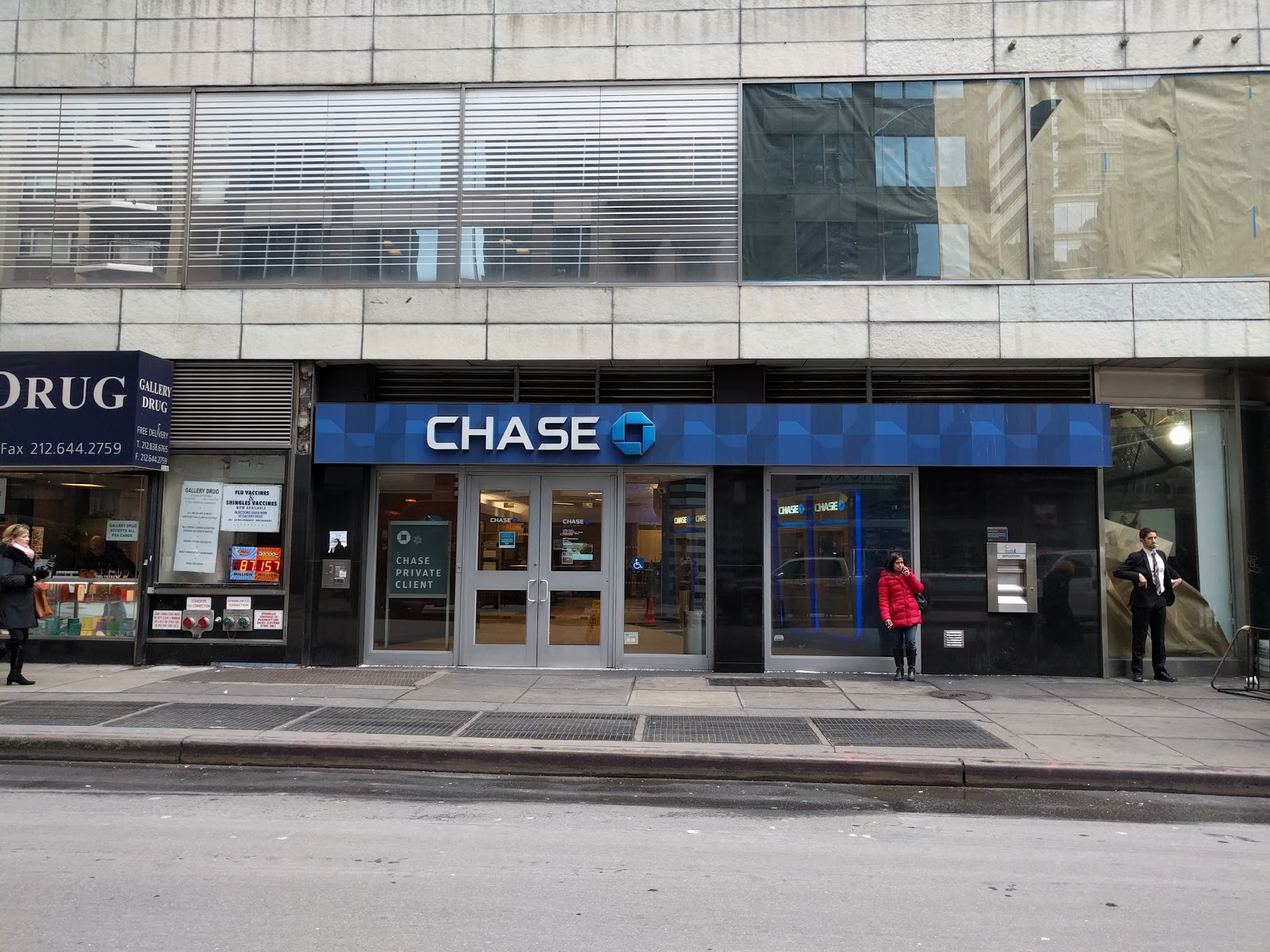 Photo of Chase Bank in New York City, New York, United States - 1 Picture of Point of interest, Establishment, Finance, Atm, Bank