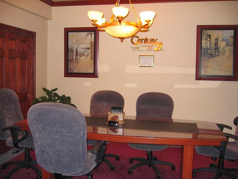 Photo of Century 21 Crest Real Estate in Pequannock Township City, New Jersey, United States - 8 Picture of Point of interest, Establishment, Real estate agency