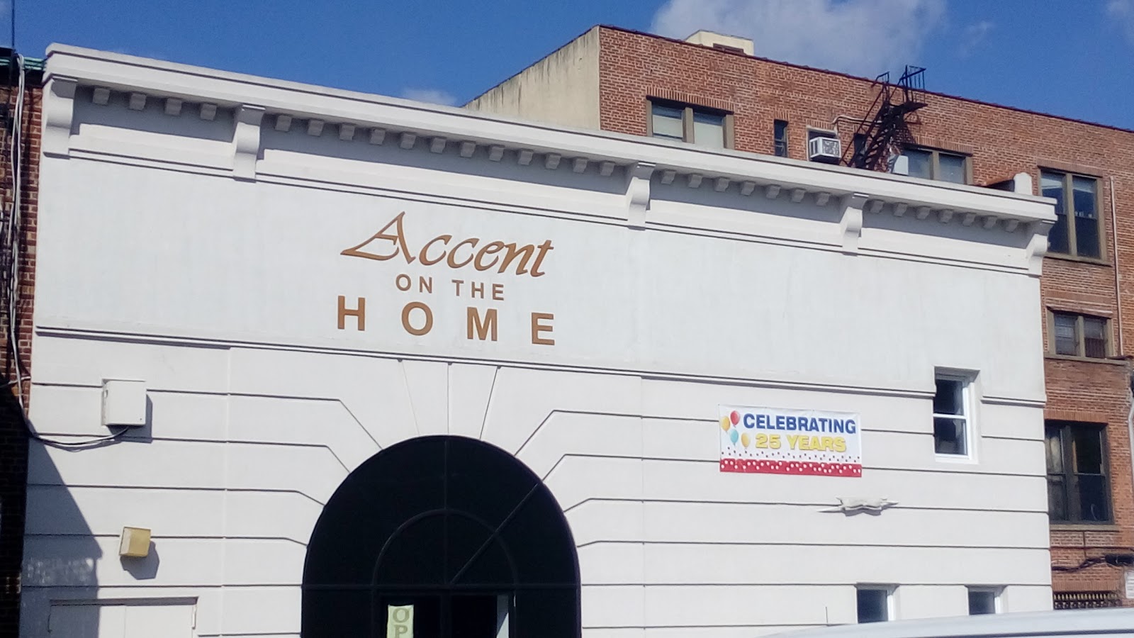 Photo of Accent On the Home in Glen Cove City, New York, United States - 2 Picture of Point of interest, Establishment, Store, Home goods store, Furniture store