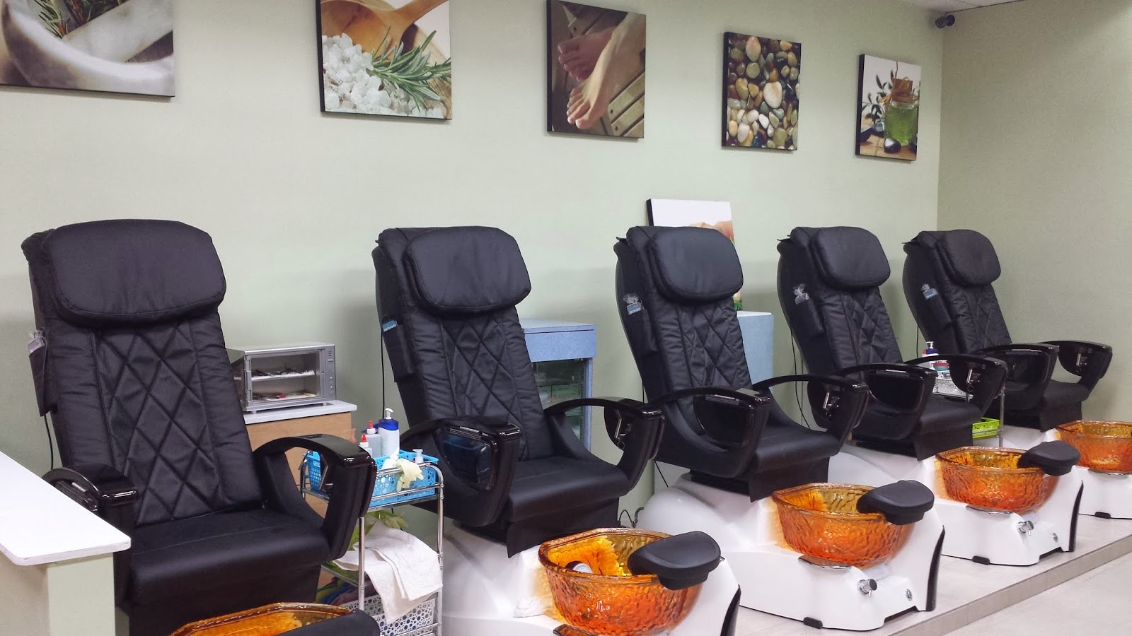 Photo of 88 Beauty Nail Spa Inc. in Staten Island City, New York, United States - 2 Picture of Point of interest, Establishment, Beauty salon, Hair care