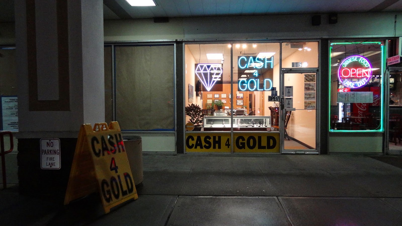 Photo of Cash 4 Gold Jewelry in Carle Place City, New York, United States - 4 Picture of Point of interest, Establishment, Store, Jewelry store