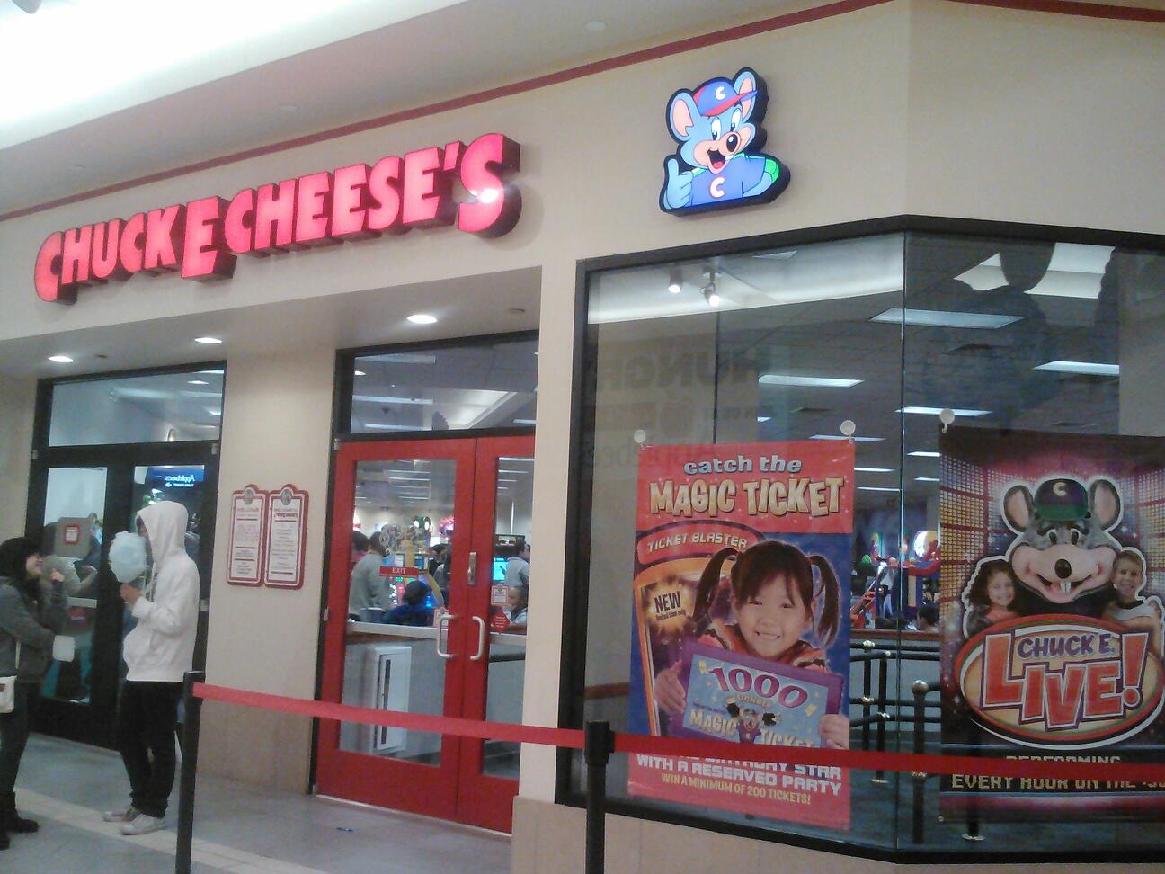 Photo of Chuck E. Cheese's in Flushing City, New York, United States - 1 Picture of Restaurant, Food, Point of interest, Establishment