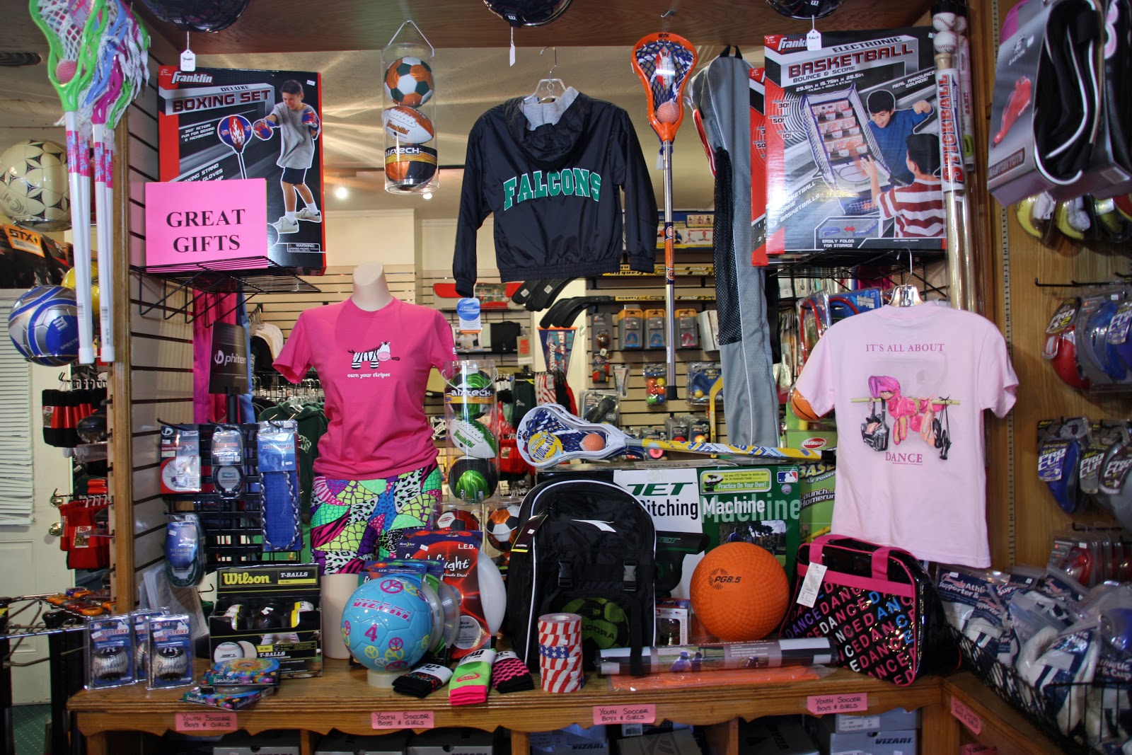 Photo of Village Sports of Locust Valley in Locust Valley City, New York, United States - 10 Picture of Point of interest, Establishment, Store