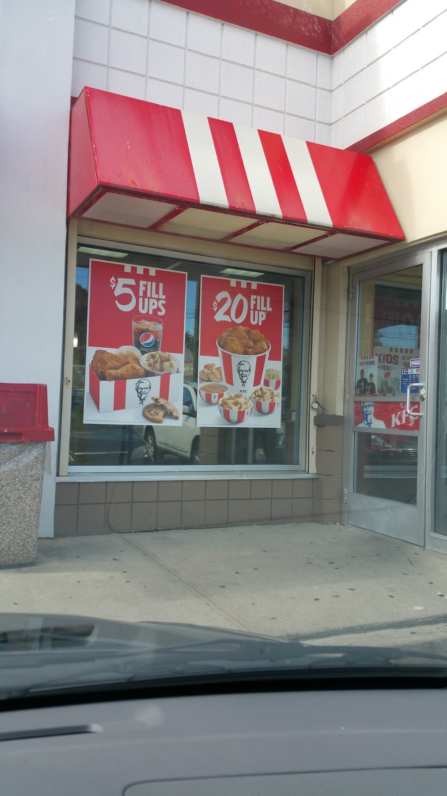 Photo of KFC in Queens City, New York, United States - 2 Picture of Restaurant, Food, Point of interest, Establishment