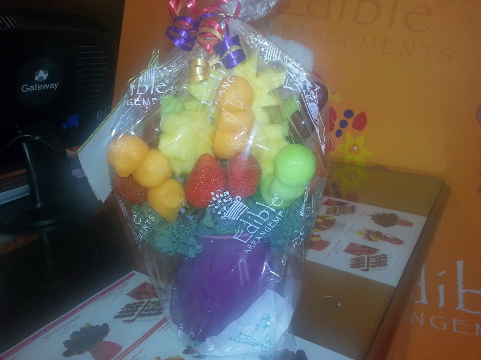 Photo of Edible Arrangements in New York City, New York, United States - 1 Picture of Food, Point of interest, Establishment, Store, Grocery or supermarket, Home goods store, Florist