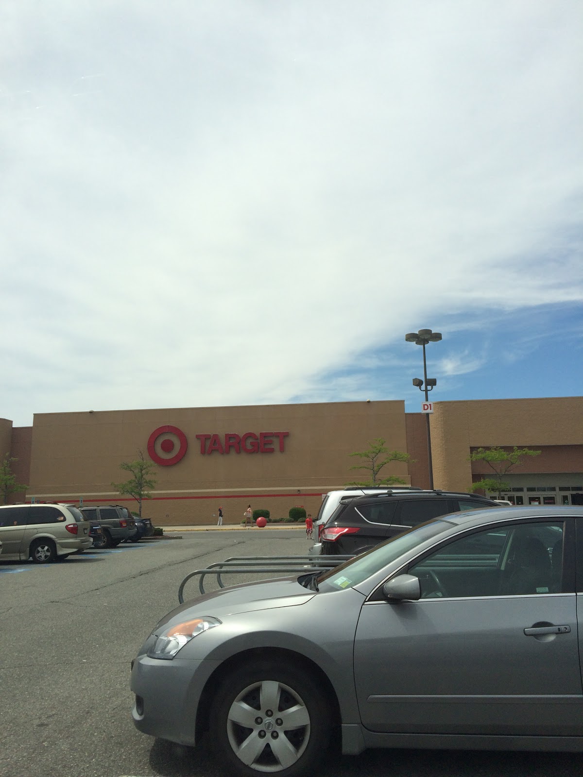 Photo of Target in Westbury City, New York, United States - 4 Picture of Point of interest, Establishment, Store, Home goods store, Clothing store, Electronics store, Furniture store, Department store