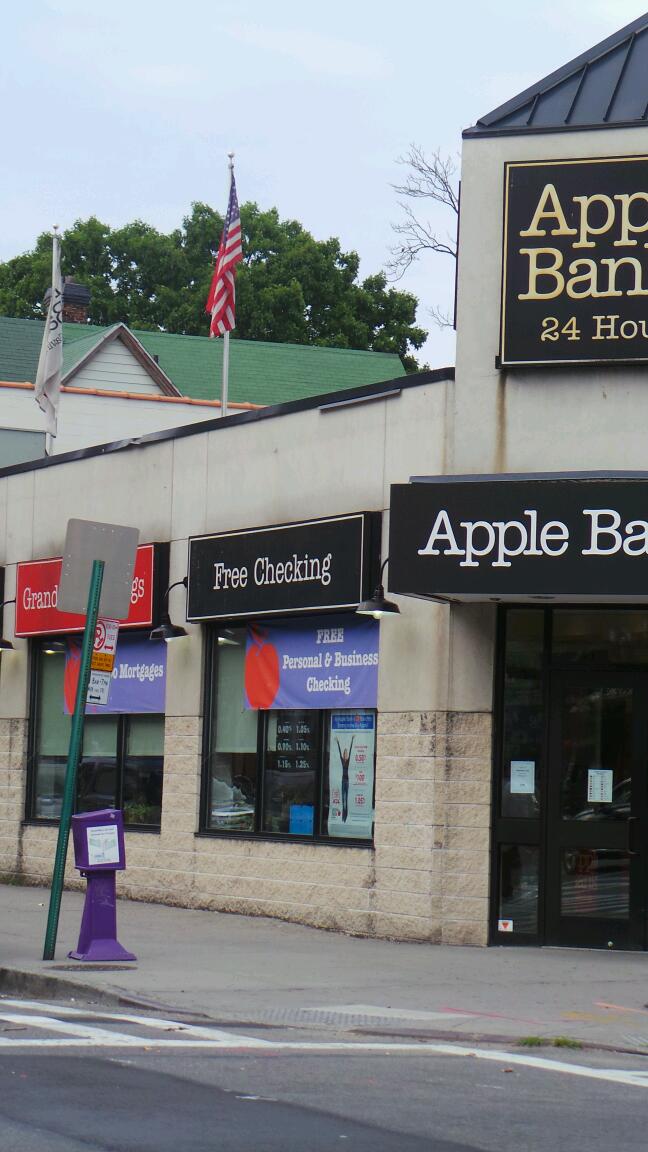 Photo of Apple Bank in Brooklyn City, New York, United States - 2 Picture of Point of interest, Establishment, Finance, Bank