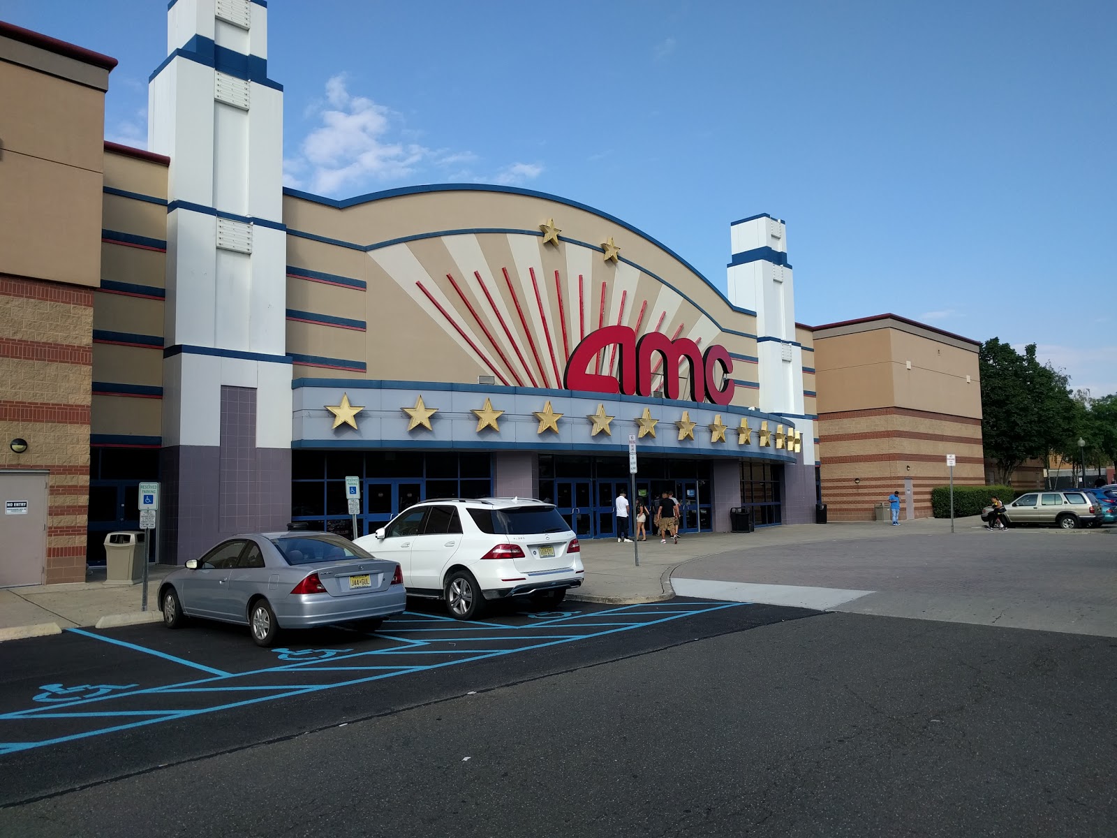 Photo of AMC Clifton Commons 16 in Clifton City, New Jersey, United States - 3 Picture of Point of interest, Establishment, Movie theater