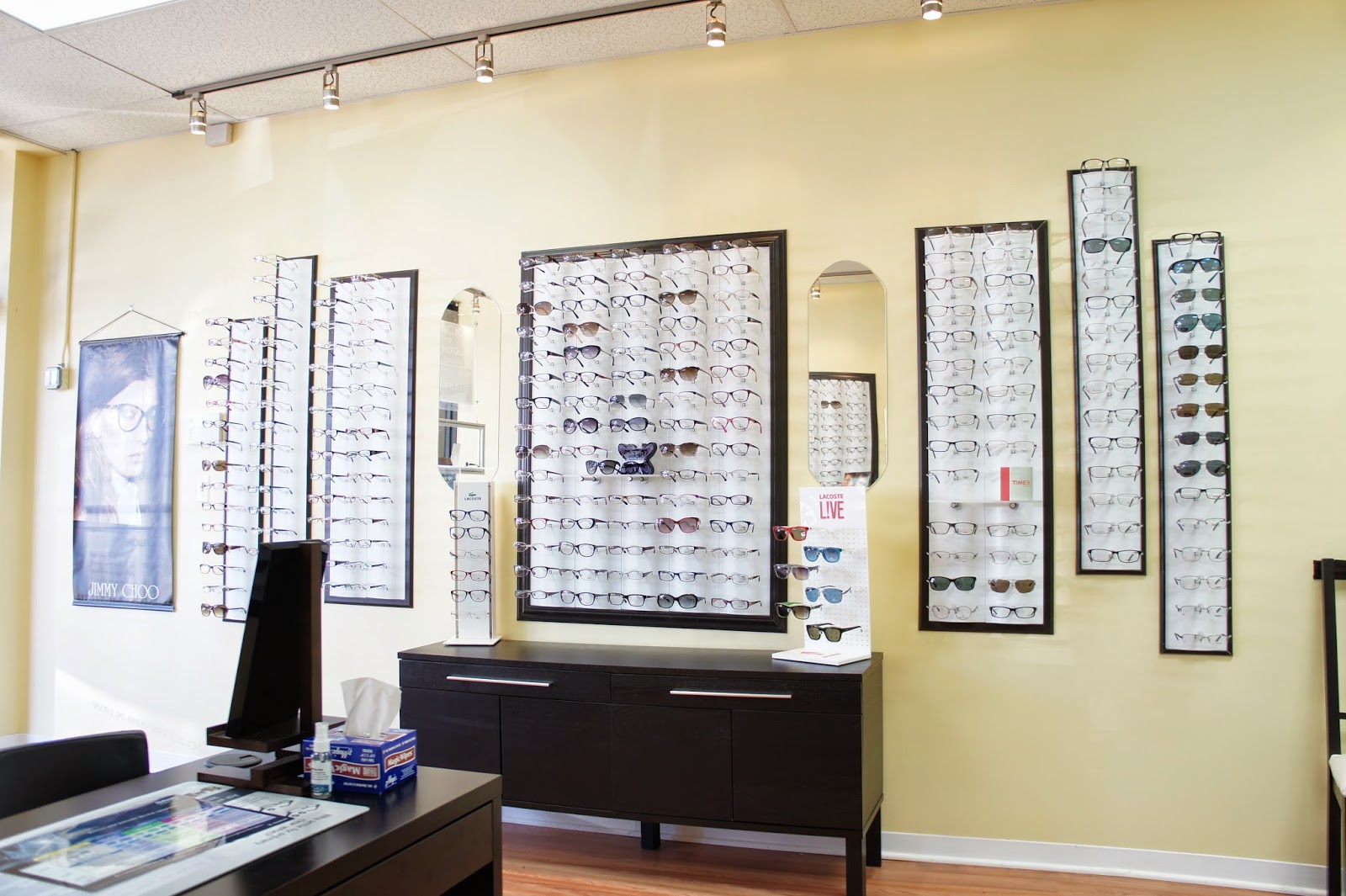 Photo of 20/20 Eye Care in Queens City, New York, United States - 2 Picture of Point of interest, Establishment, Health