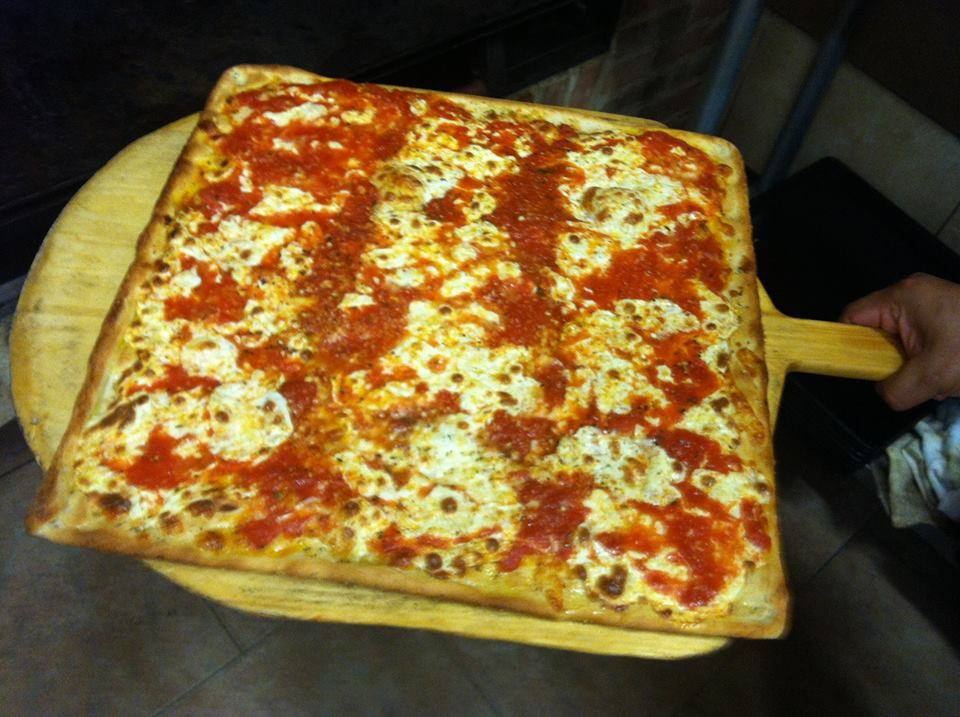 Photo of Amici Pizza in Staten Island City, New York, United States - 2 Picture of Restaurant, Food, Point of interest, Establishment, Meal takeaway, Meal delivery