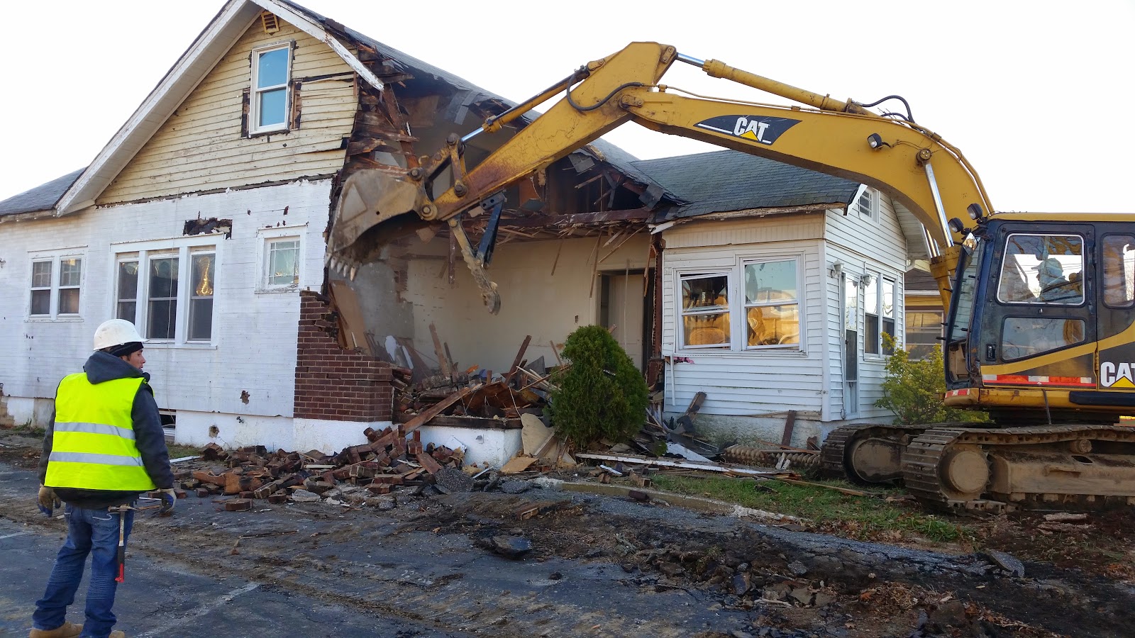 Photo of PDC DEMOLITION & CONSTRUCTION SERVICES in Roosevelt City, New York, United States - 4 Picture of Point of interest, Establishment, General contractor