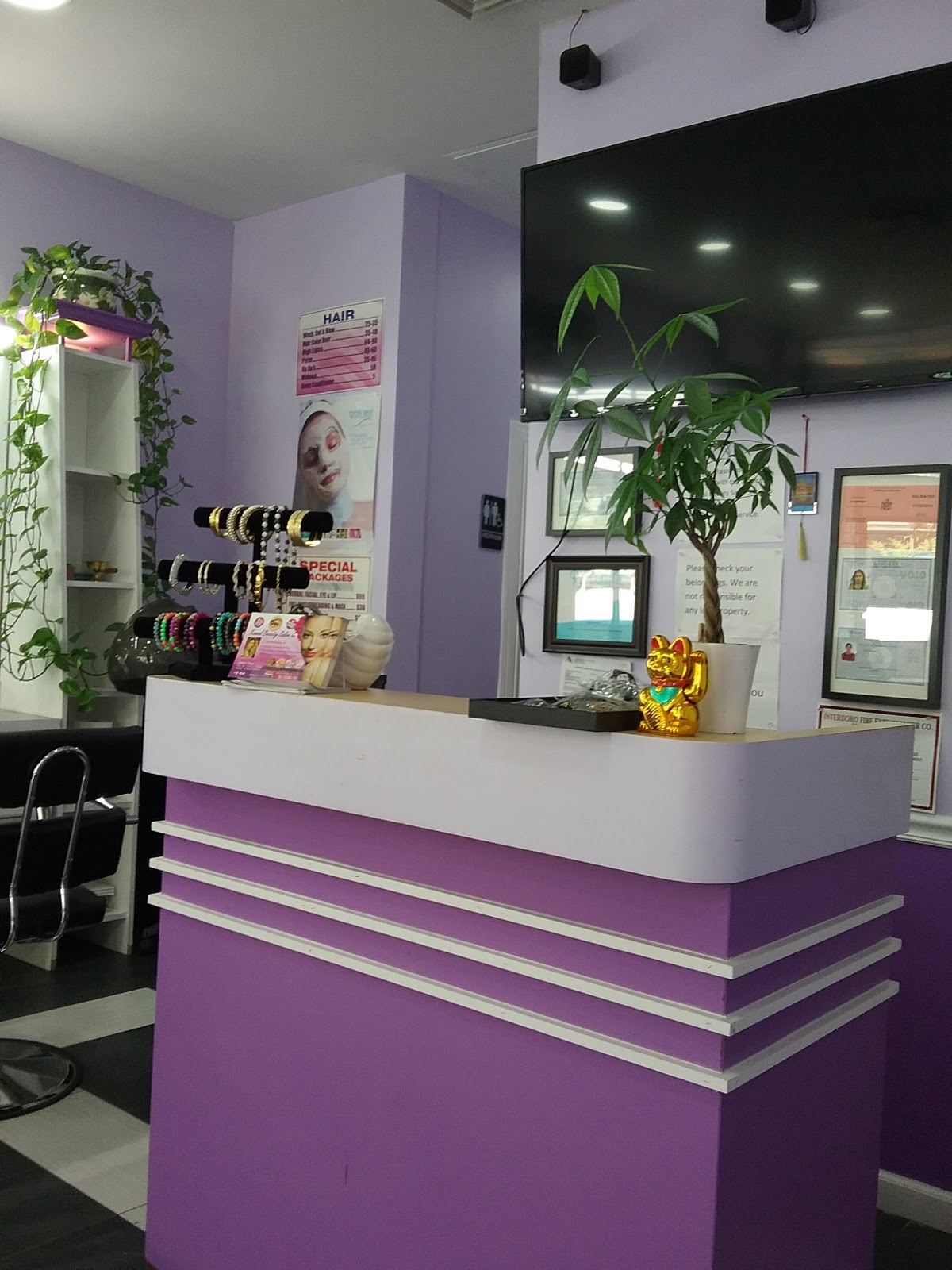 Photo of Kamal Beauty Salon Inc. in New York City, New York, United States - 3 Picture of Point of interest, Establishment, Health, Spa, Beauty salon, Hair care
