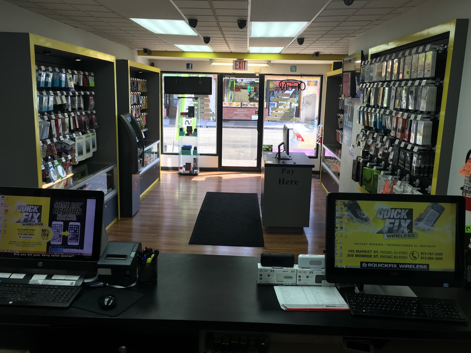Photo of QUICK FIX WIRELESS REPAIR CENTER in Passaic City, New Jersey, United States - 4 Picture of Point of interest, Establishment