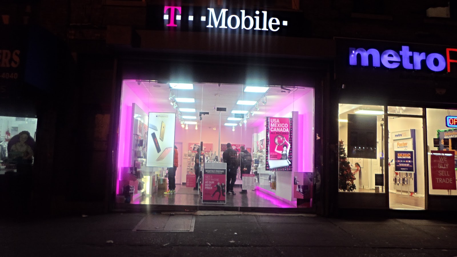 Photo of T-Mobile Brooklyn in Kings County City, New York, United States - 1 Picture of Point of interest, Establishment, Store