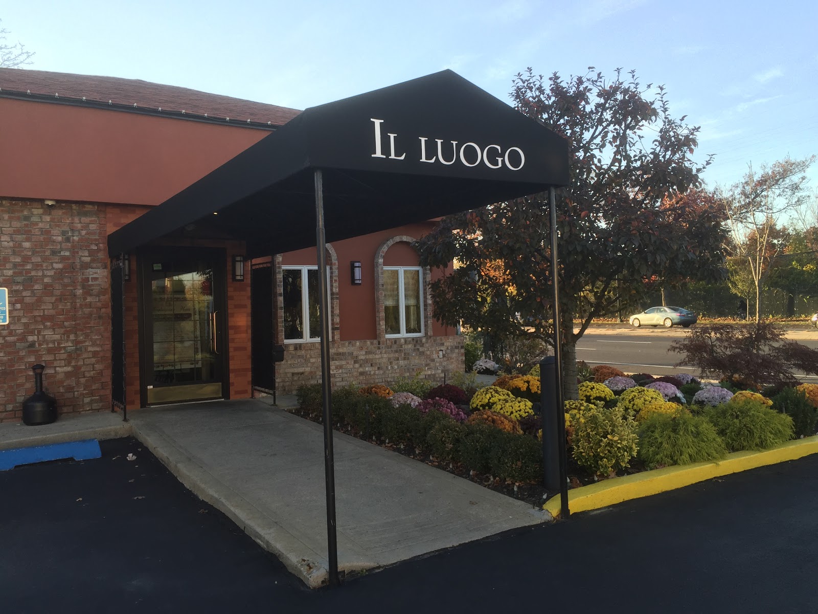 Photo of Il LUOGO restaurant in Lynbrook City, New York, United States - 4 Picture of Restaurant, Food, Point of interest, Establishment, Bar