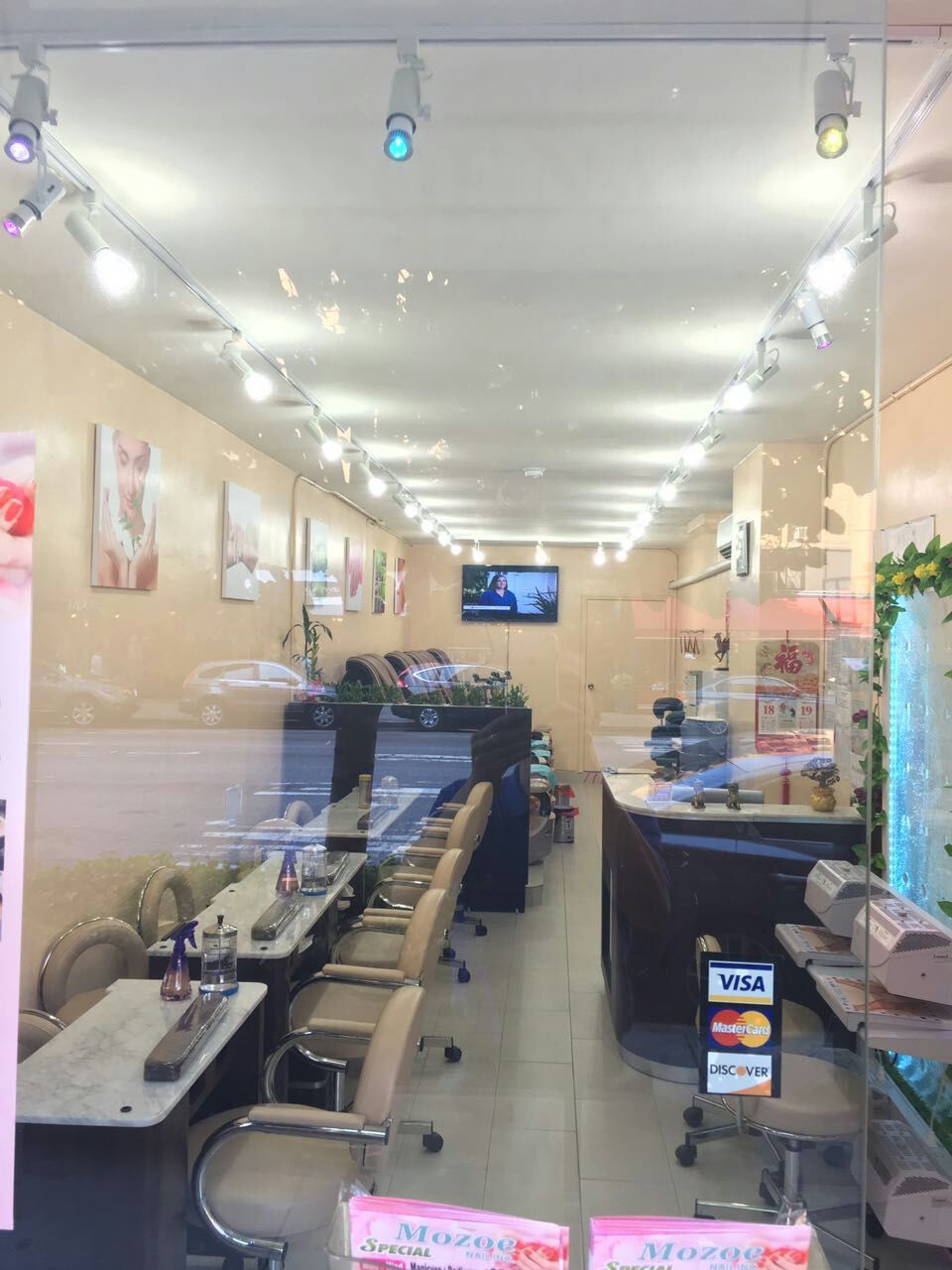 Photo of Mozoe Nails in New York City, New York, United States - 9 Picture of Point of interest, Establishment, Beauty salon, Hair care