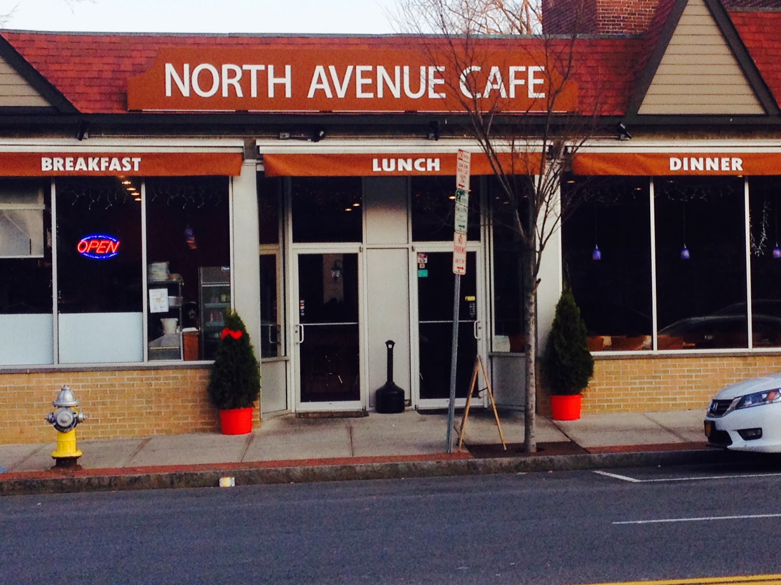 Photo of North Avenue Cafe in New Rochelle City, New York, United States - 8 Picture of Restaurant, Food, Point of interest, Establishment, Meal delivery