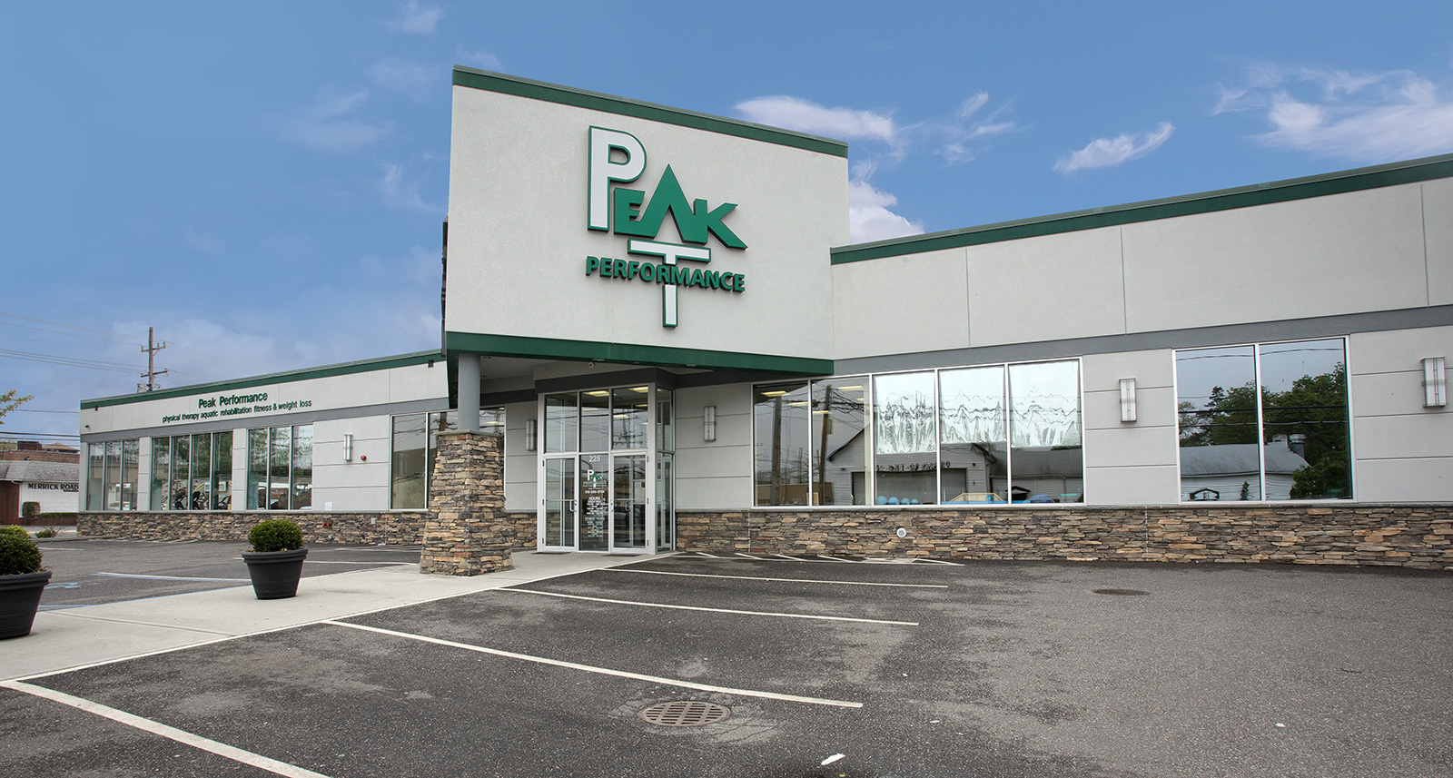 Photo of Peak Performance Fitness in Lynbrook City, New York, United States - 3 Picture of Point of interest, Establishment, Health, Gym