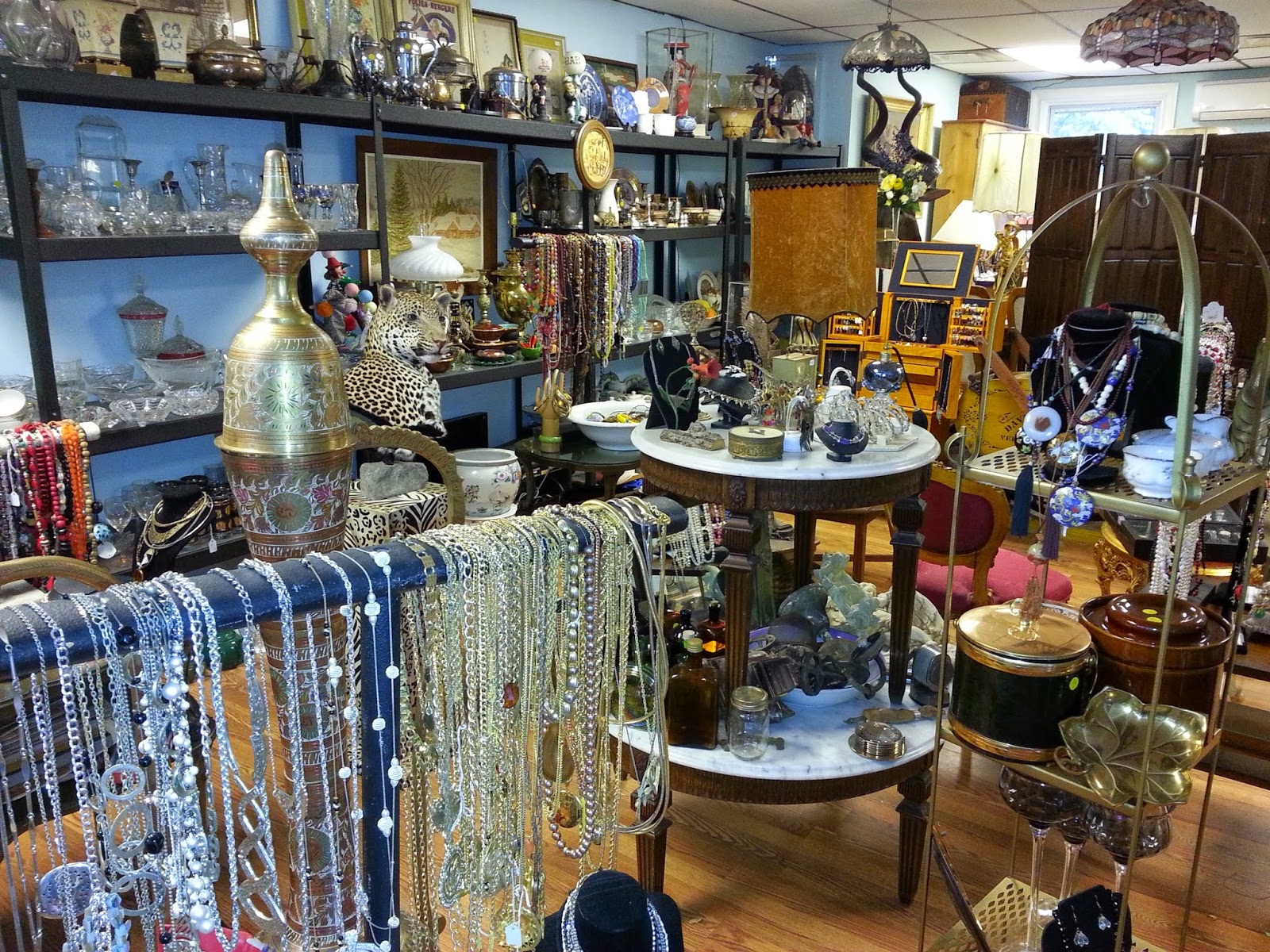 Photo of Antique Raiders Consignment Shop in Staten Island in Staten Island City, New York, United States - 5 Picture of Point of interest, Establishment, Store