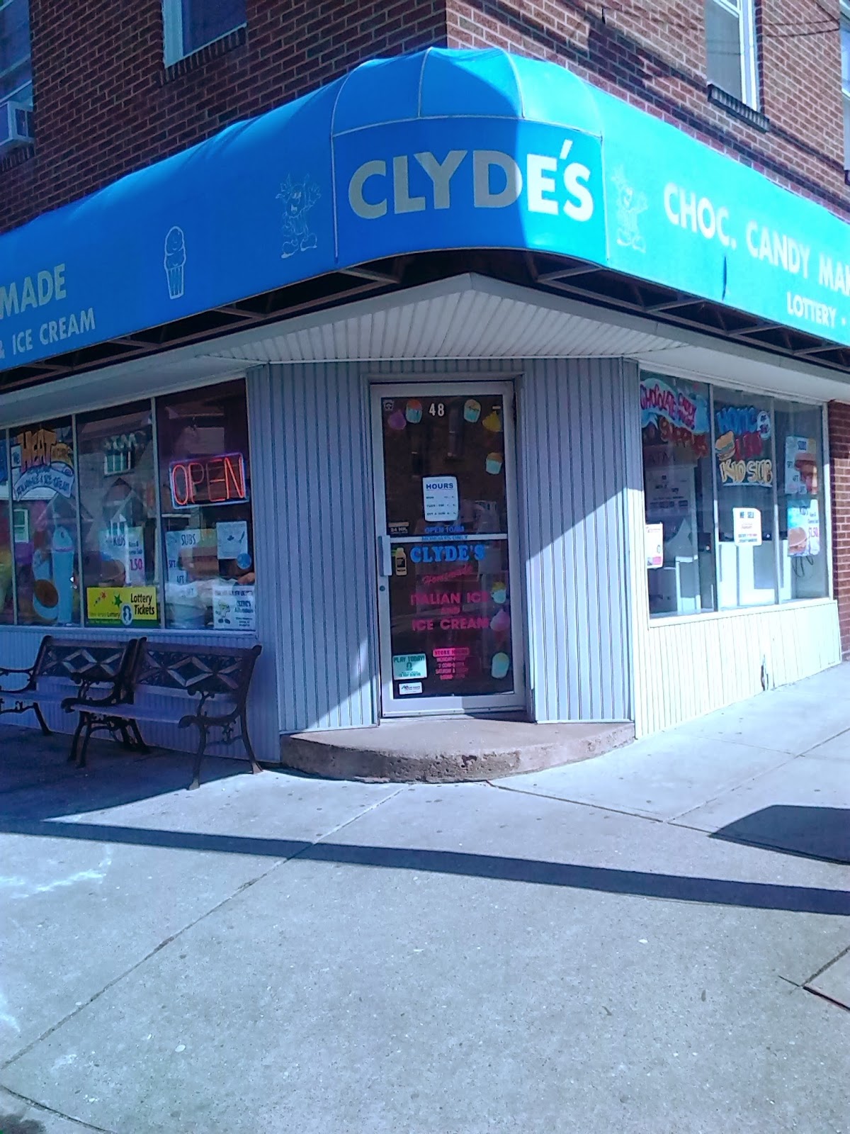 Photo of Clyde's Ices & Ice Cream Co in Garfield City, New Jersey, United States - 1 Picture of Food, Point of interest, Establishment, Store