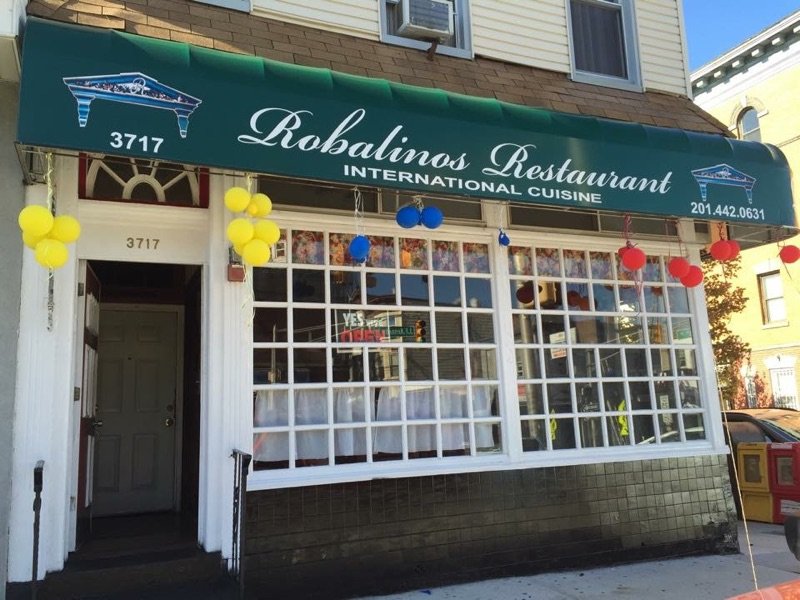 Photo of Robalino's Restaurant in Jersey City, New Jersey, United States - 1 Picture of Restaurant, Food, Point of interest, Establishment