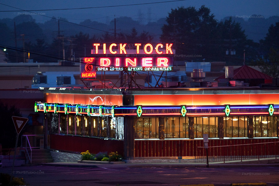 Photo of Tick Tock Diner NJ in Clifton City, New Jersey, United States - 2 Picture of Restaurant, Food, Point of interest, Establishment, Bar