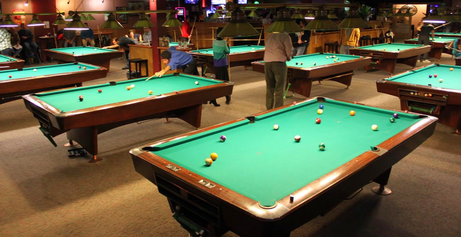 Photo of Castle Billiards Lounge in East Rutherford City, New Jersey, United States - 3 Picture of Restaurant, Food, Point of interest, Establishment, Bar