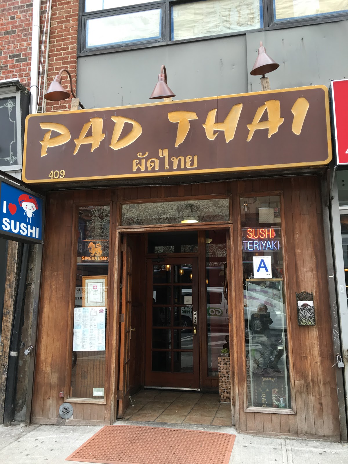 Photo of Pad Thai ( on 8 Ave / 31 St ) in New York City, New York, United States - 2 Picture of Restaurant, Food, Point of interest, Establishment, Bar