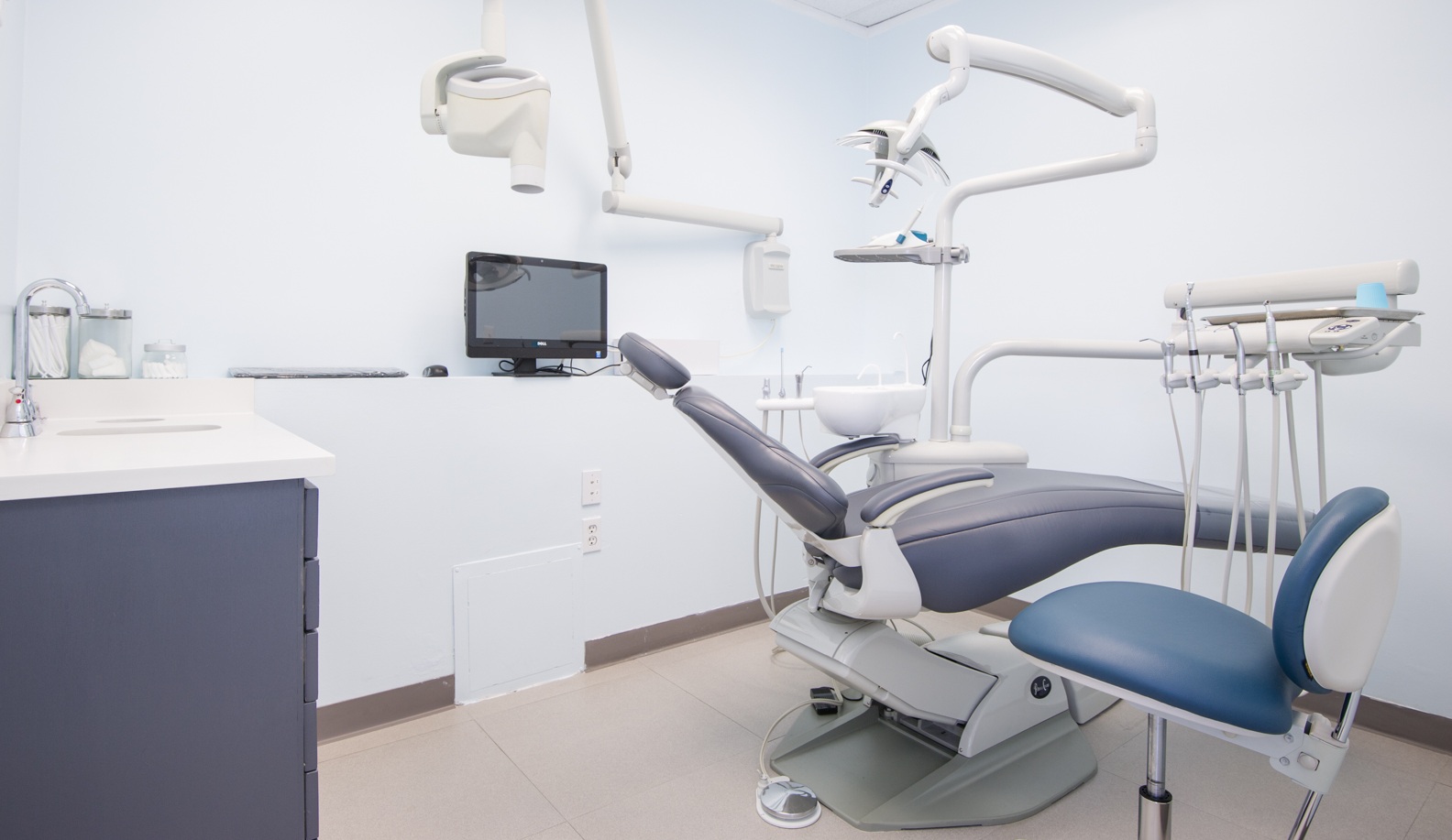 Photo of Williamsburg Dental, PLLC in Kings County City, New York, United States - 2 Picture of Point of interest, Establishment, Health, Dentist