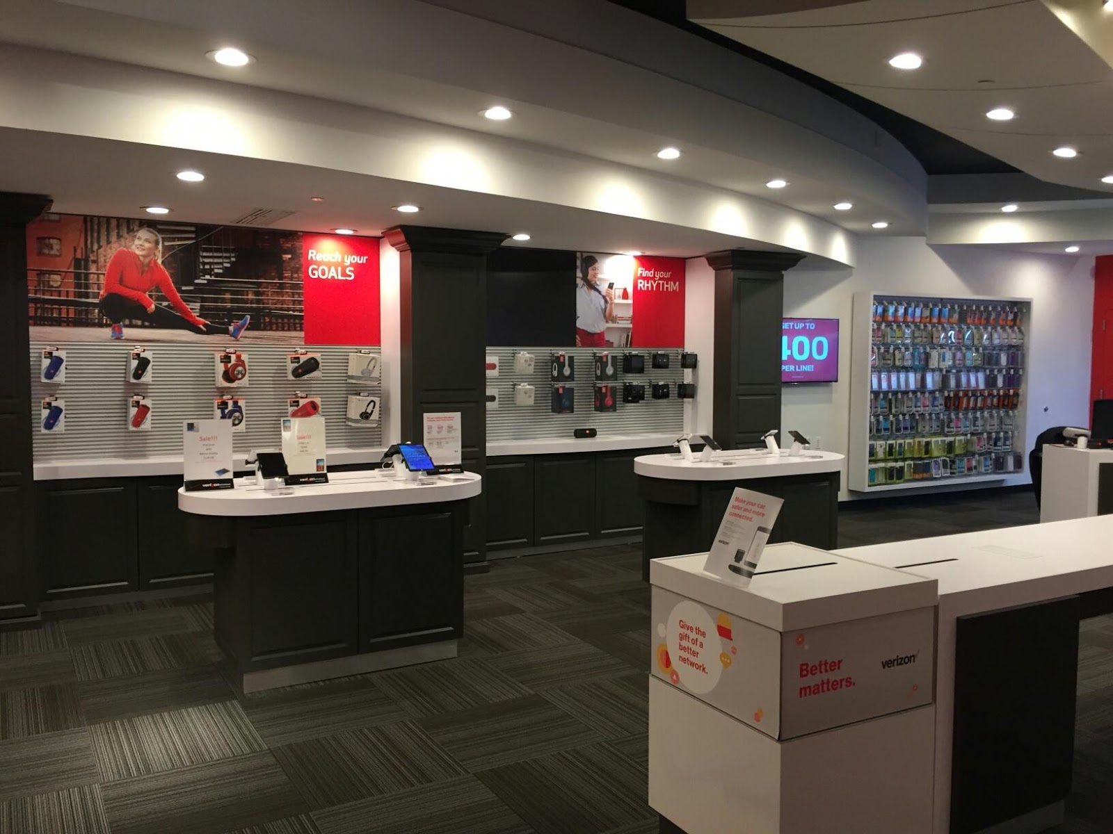 Photo of Verizon Wireless in Paramus City, New Jersey, United States - 4 Picture of Point of interest, Establishment, Store