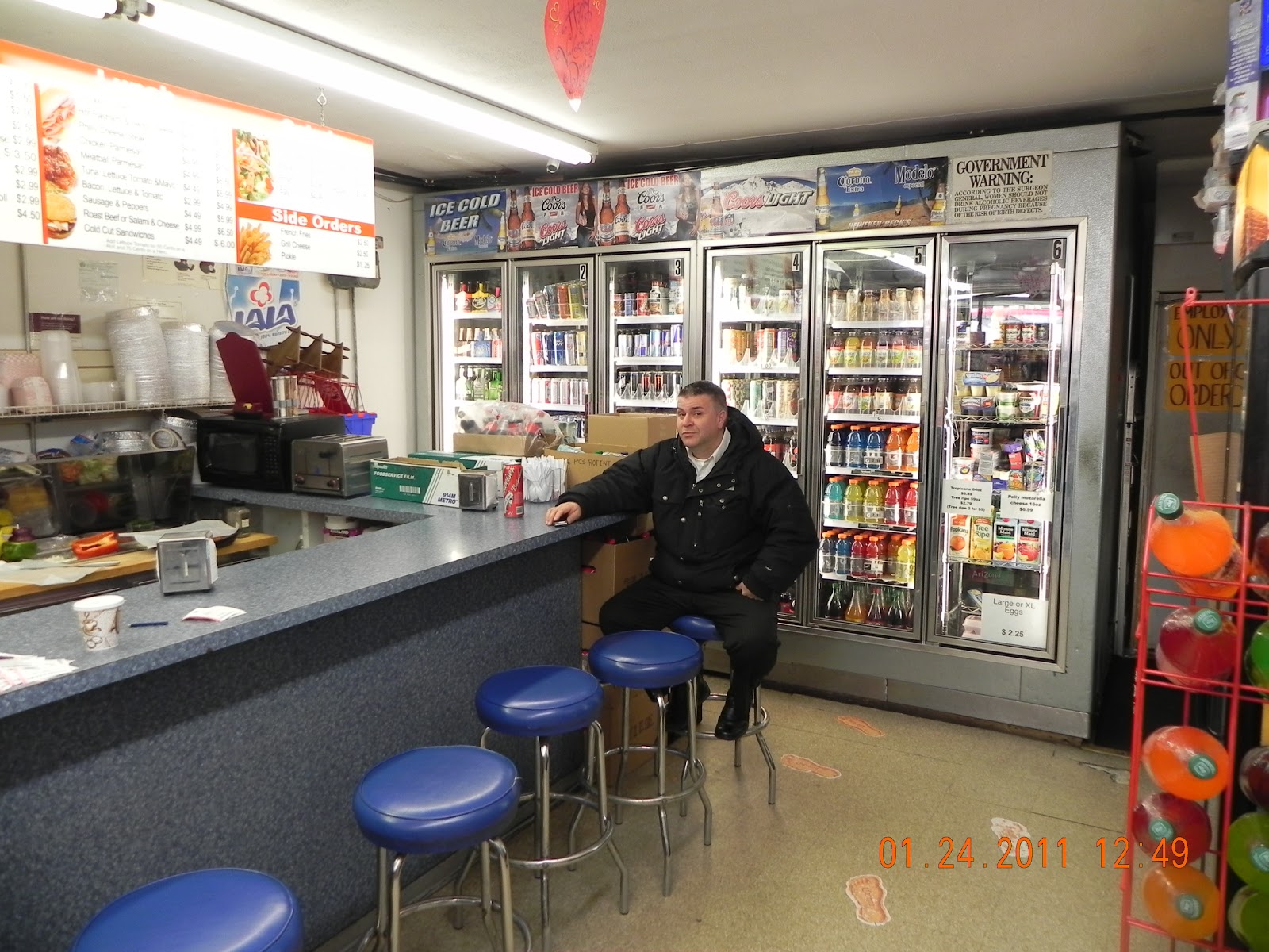 Photo of Railroad Quickstop in Richmond City, New York, United States - 2 Picture of Restaurant, Food, Point of interest, Establishment, Store, Grocery or supermarket, Cafe, Convenience store, Liquor store