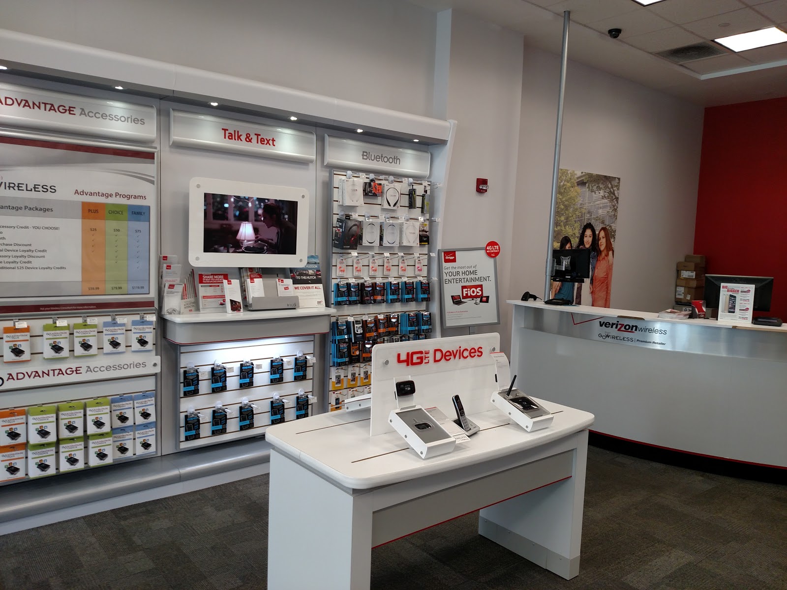 Photo of GoWireless in Yonkers City, New York, United States - 7 Picture of Point of interest, Establishment, Store, Electronics store