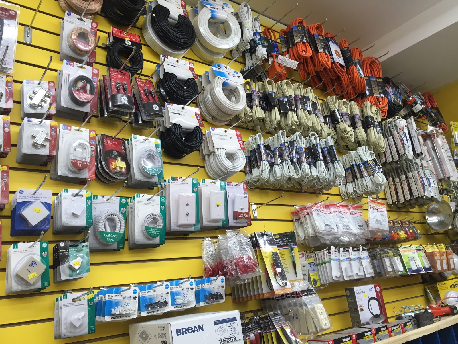 Photo of Fresh Pond Hardware in Queens City, New York, United States - 3 Picture of Point of interest, Establishment, Store, Hardware store