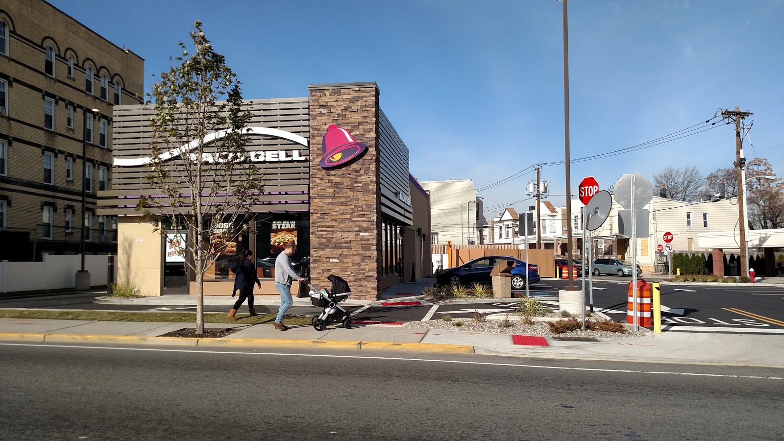 Photo of Taco Bell in Union City, New Jersey, United States - 1 Picture of Restaurant, Food, Point of interest, Establishment