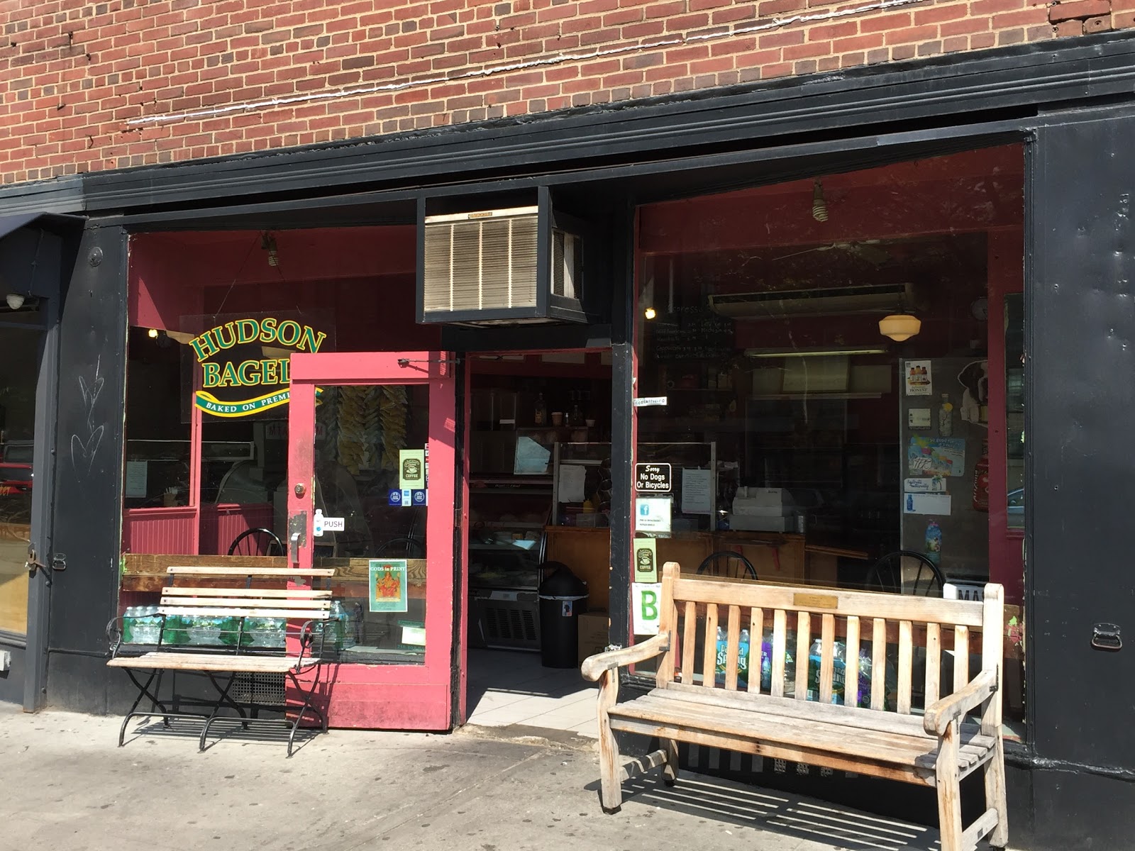 Photo of Hudson Bagels in New York City, New York, United States - 1 Picture of Restaurant, Food, Point of interest, Establishment, Store, Bakery