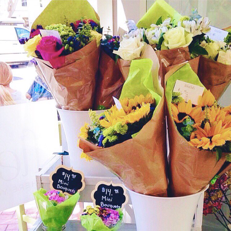 Photo of New York Barclays Flowers & Fruit Baskets in New York City, New York, United States - 9 Picture of Food, Point of interest, Establishment, Store, Florist