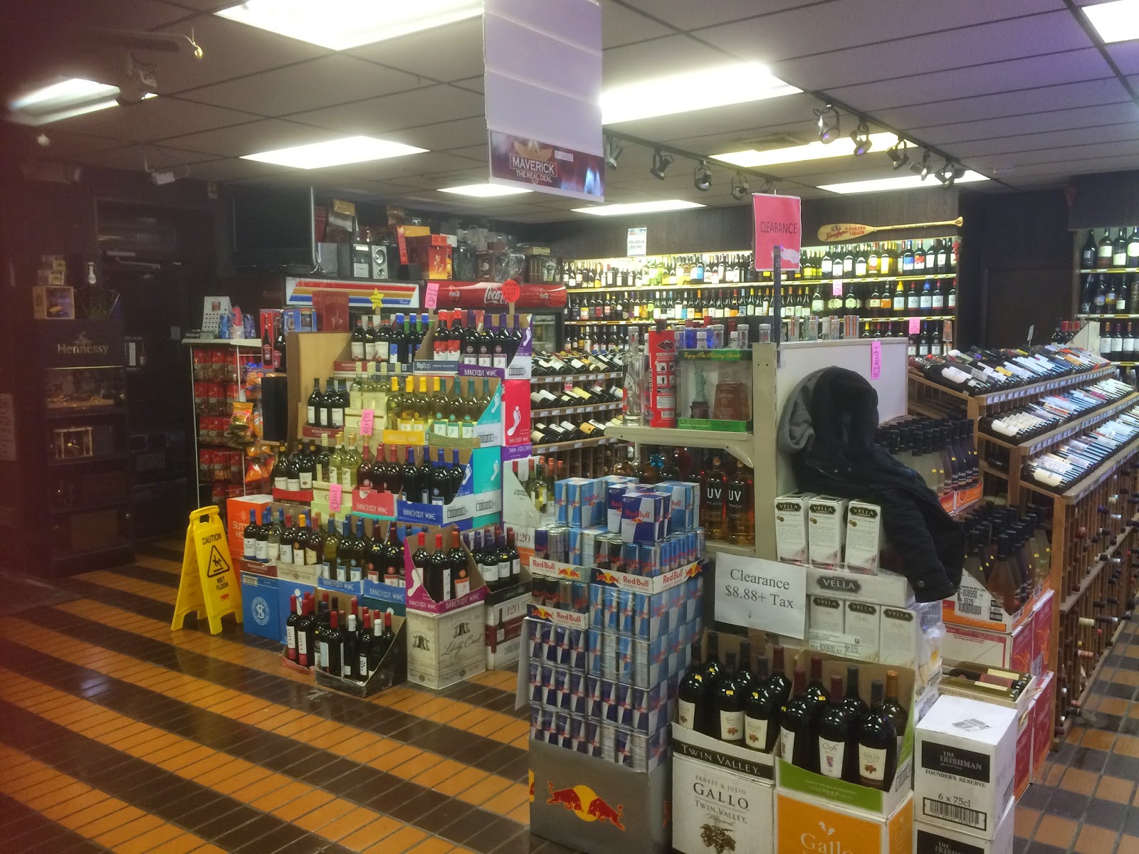 Photo of Garden Liquors & Wine in Lodi City, New Jersey, United States - 2 Picture of Food, Point of interest, Establishment, Store, Liquor store