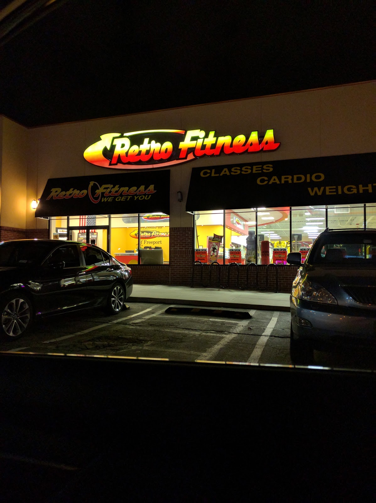 Photo of Retro Fitness in Freeport City, New York, United States - 2 Picture of Point of interest, Establishment, Health, Gym
