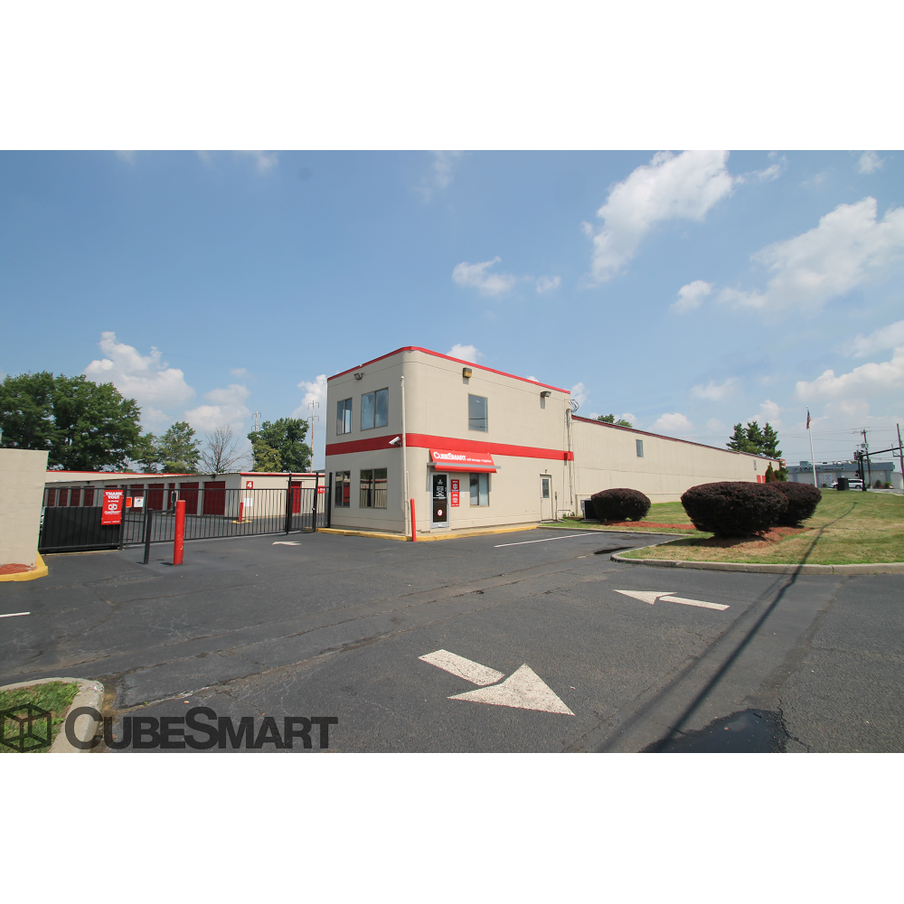 Photo of CubeSmart Self Storage in Linden City, New Jersey, United States - 9 Picture of Point of interest, Establishment, Store, Moving company, Storage