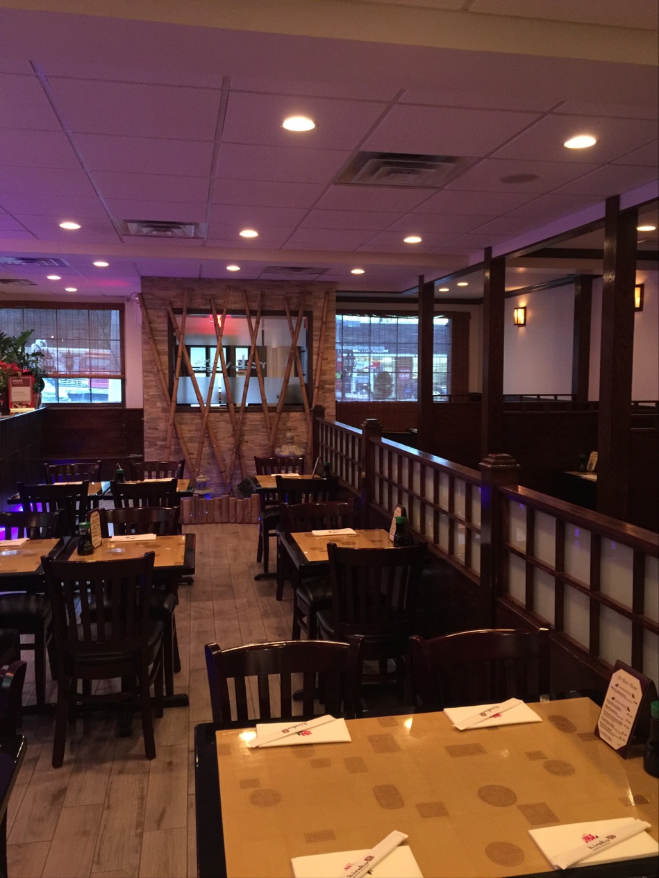 Photo of Kiraku Japanese Restaurant in Glen Head City, New York, United States - 2 Picture of Restaurant, Food, Point of interest, Establishment, Bar